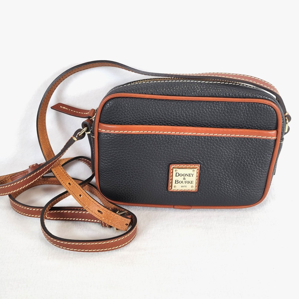 Dooney & Bourke Womens Pebble Leather Camera Crossbody Bag Size OS Black